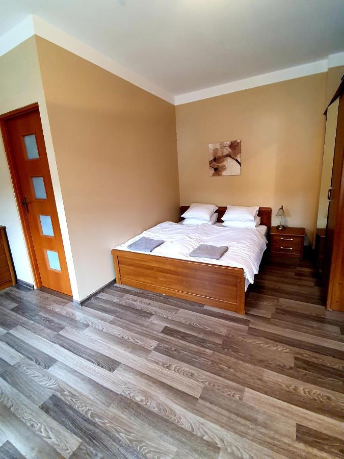 Appartement Apartament Partyzantow à Szklarska Poreba Extérieur photo